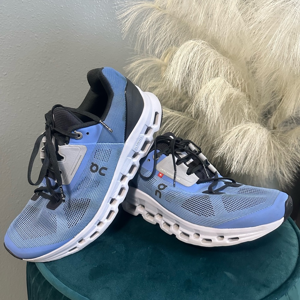 Cloud stratus shoes blue size 9 W